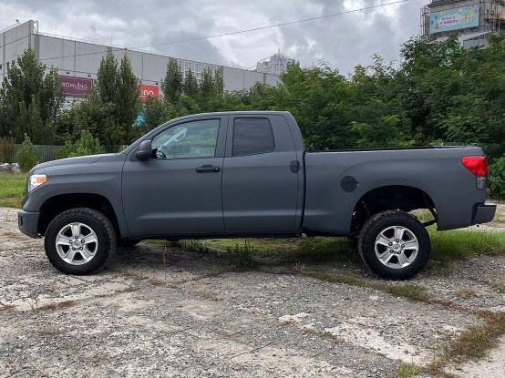 Toyota Tundra 5,7 2016 32000$