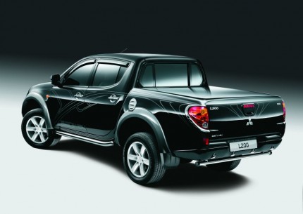 Крышки багажного отсека EGR для Mitsubishi L200. РАСПРОДАЖА!